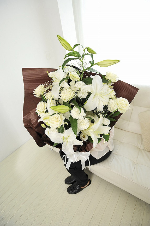 花束 ホワイトブーケ｜祝い花と供花の販売 ネットの花屋 ビジネスフラワー®