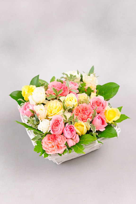 <p>鮮度抜群のお花には【メッセージカード】をお付けしてお届け致しますので、ご注文時に記載する内容のご入力をお忘れないように・・・。</p>