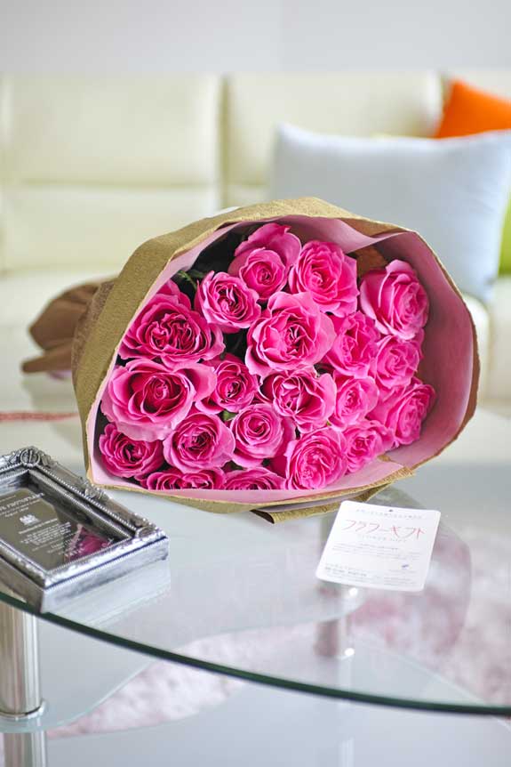 花束 ブーケ ピンクバラ本 バラ 花束 アレンジメント ピンク系 開店祝いの花や胡蝶蘭などお祝いの花とフラワーギフトならビジネスフラワー