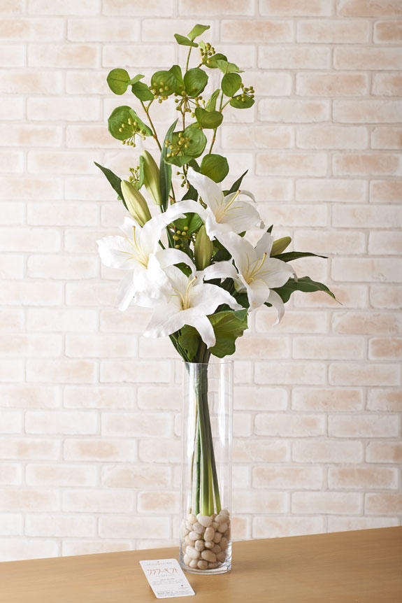 祝い花と供花の専門店ビジネスフラワー 造花アート アレンジメントlサイズ カサブランカ 硝子ケース仕立て