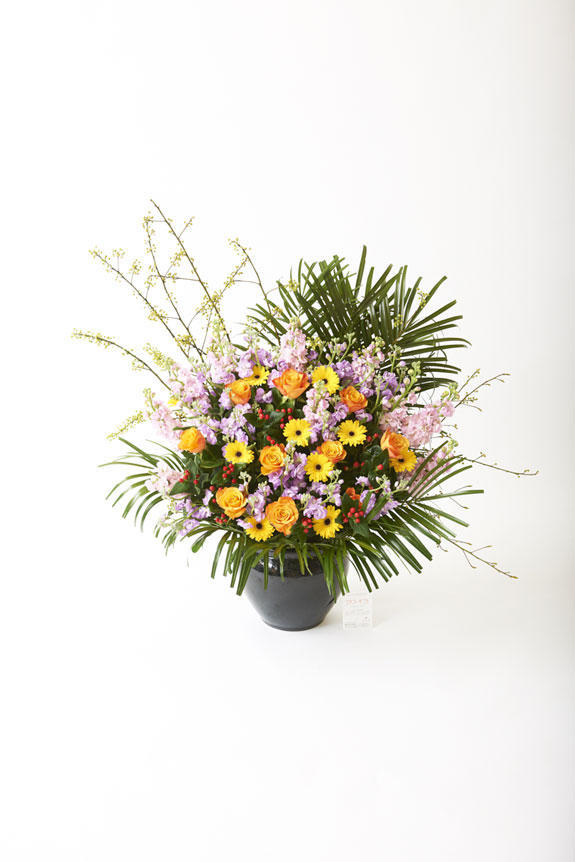 <p>花のボリュームもさることながら、高級感を持ち合わせたシルエットが人気の壺花（つぼばな）</p>