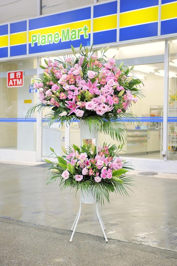 <p>お色指定はお届けする店舗やイベントのコンセプト、状況にマッチしますと、とてもお花が映えてまいります。</p>