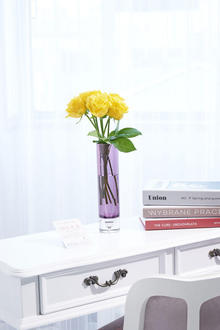 花瓶フラワー・フラワーベース　シリンダー（紫）　黄色バラ7本