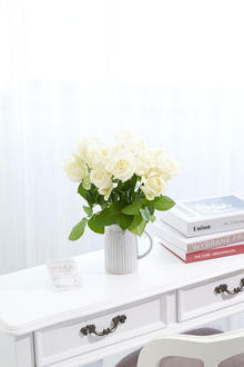 花瓶フラワー・フラワーベース　アンティークジャグ（シングル/小）　白バラ12本