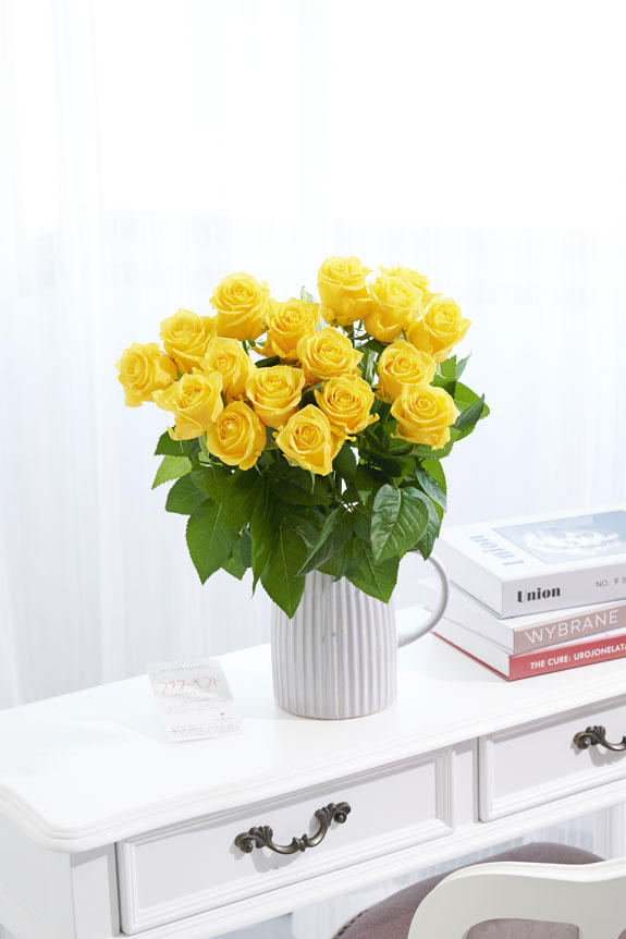 アンティーク花瓶黄色 - 花瓶