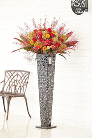 <center>美術展や開店祝いなど<br>秋を演出するスタンド花</center><center>22,000円(税込)</center>