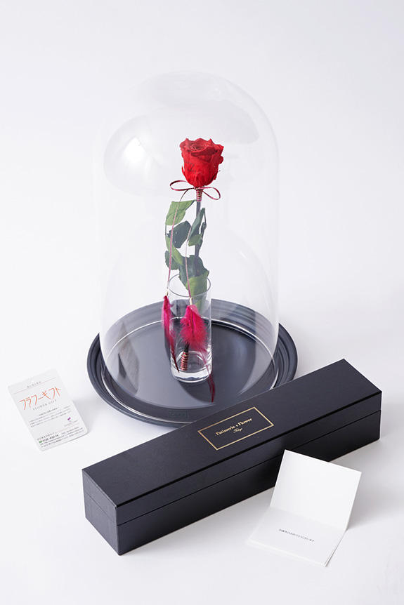 <p>メッセージカードが無料で付いているので、バラのお花と一緒に贈り相手に気持ちをより伝えることができる一品です。</p>