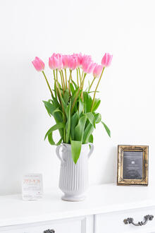 花瓶フラワー・フラワーベース　アンティークジャグ（ツイン/大）　チューリップ（ピンク系）15本の花束