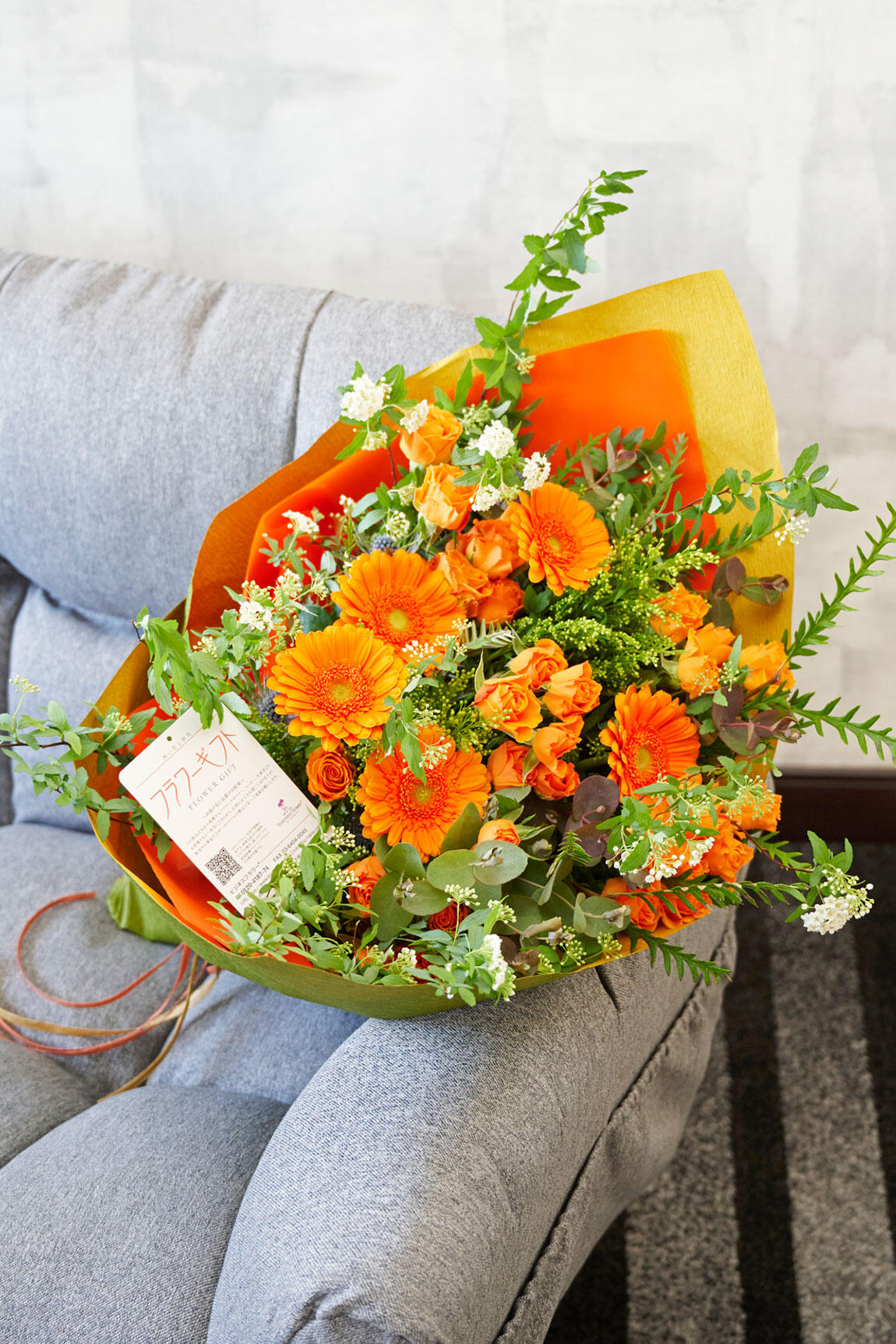 <p>花束は、フォーマルなビジネスシーンでも贈りやすいデザインで、昇進祝いや就任祝いの贈答花としてはもちろん、送別会など退職される方への花ギフトとしてもおすすめです。</p>