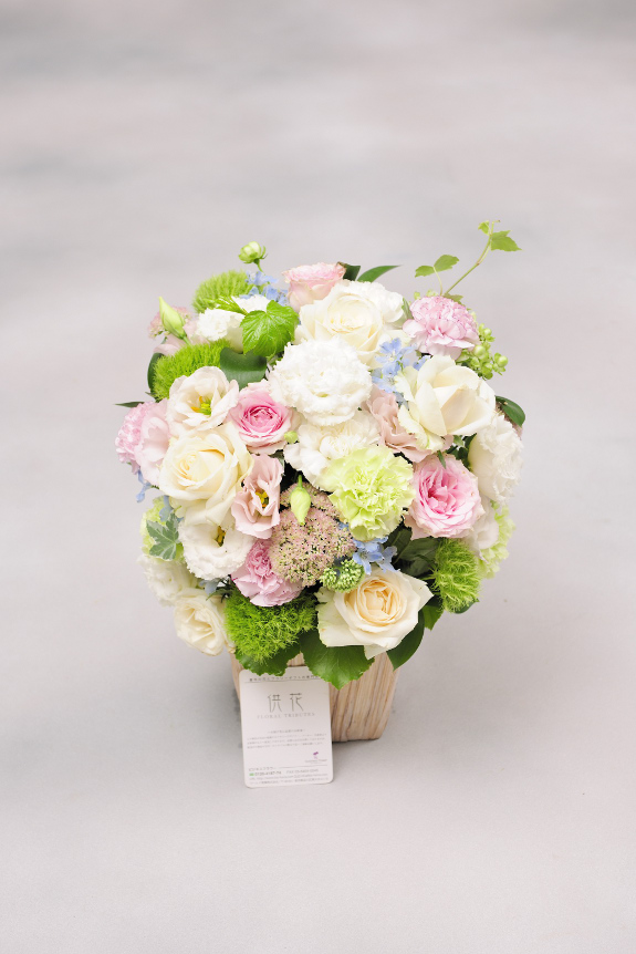 <p>○回忌など、お亡くなりなってからの法事や法要などで、祭壇や仏壇にお供えいただけるお花としてご利用ください。</p>