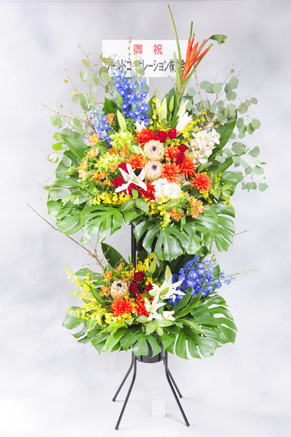 <p>もちろん無料で木札がスタンド花にも付きます。</p>
