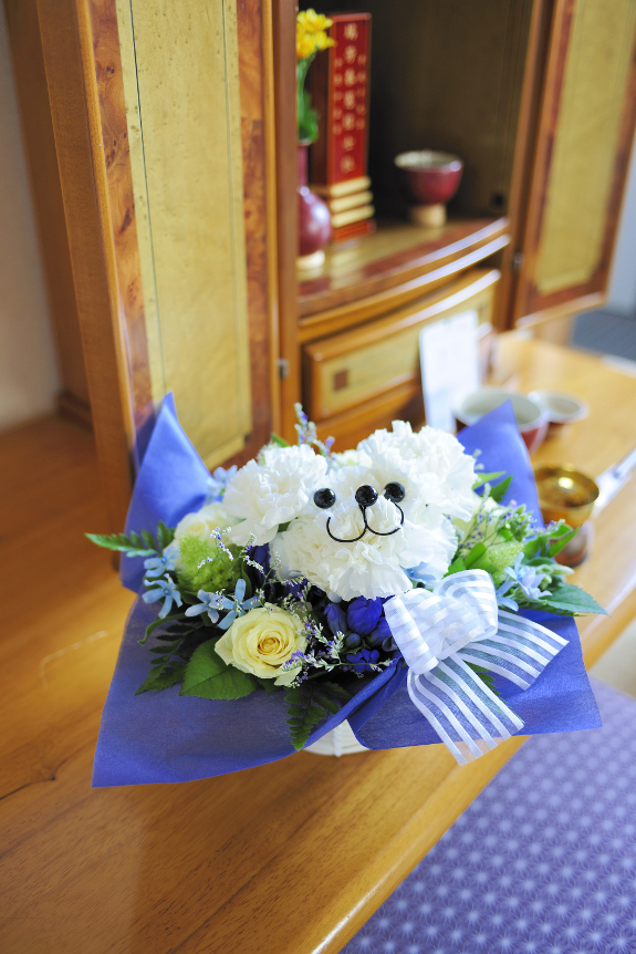 お子様や動物好きだった方へのお悔やみ花としてご利用ください・・・