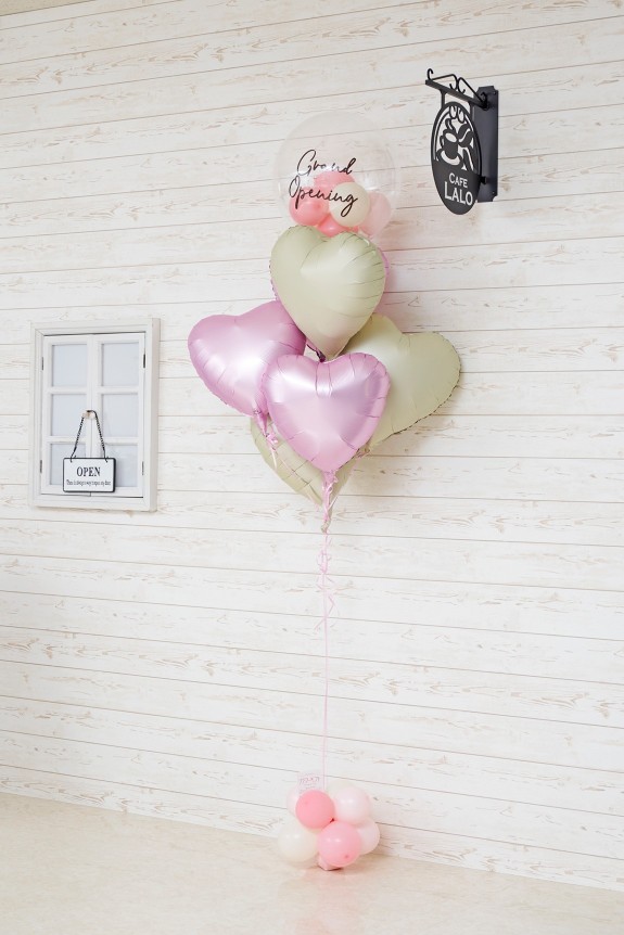 開店祝い、開院祝い、開業祝い、移転祝いなど、オープンのお祝いへの贈り物、誕生日や結婚のパーティーへのプレゼントにお薦めのバルーンスタンドです。