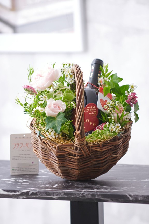 スパークリングワインとお花のおしゃれなギフトセット