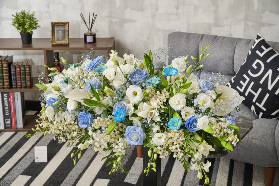 <p>写真映えする上品で存在感のあるデザインが特徴です。</p>