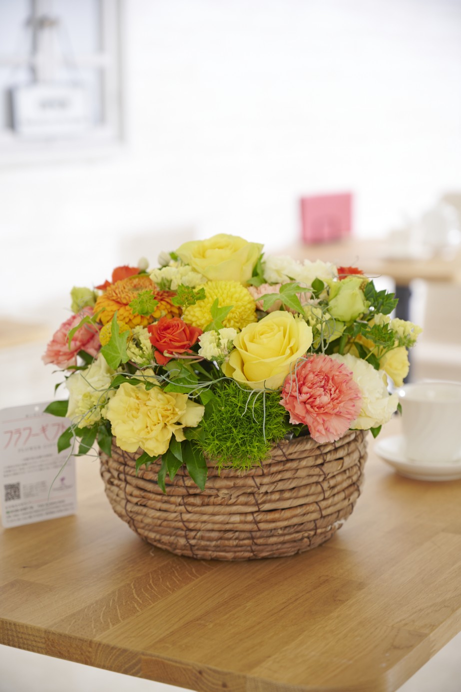 <p>和風にも洋風にもに適したデザインだから、あらゆるお祝いに適しています。</p>