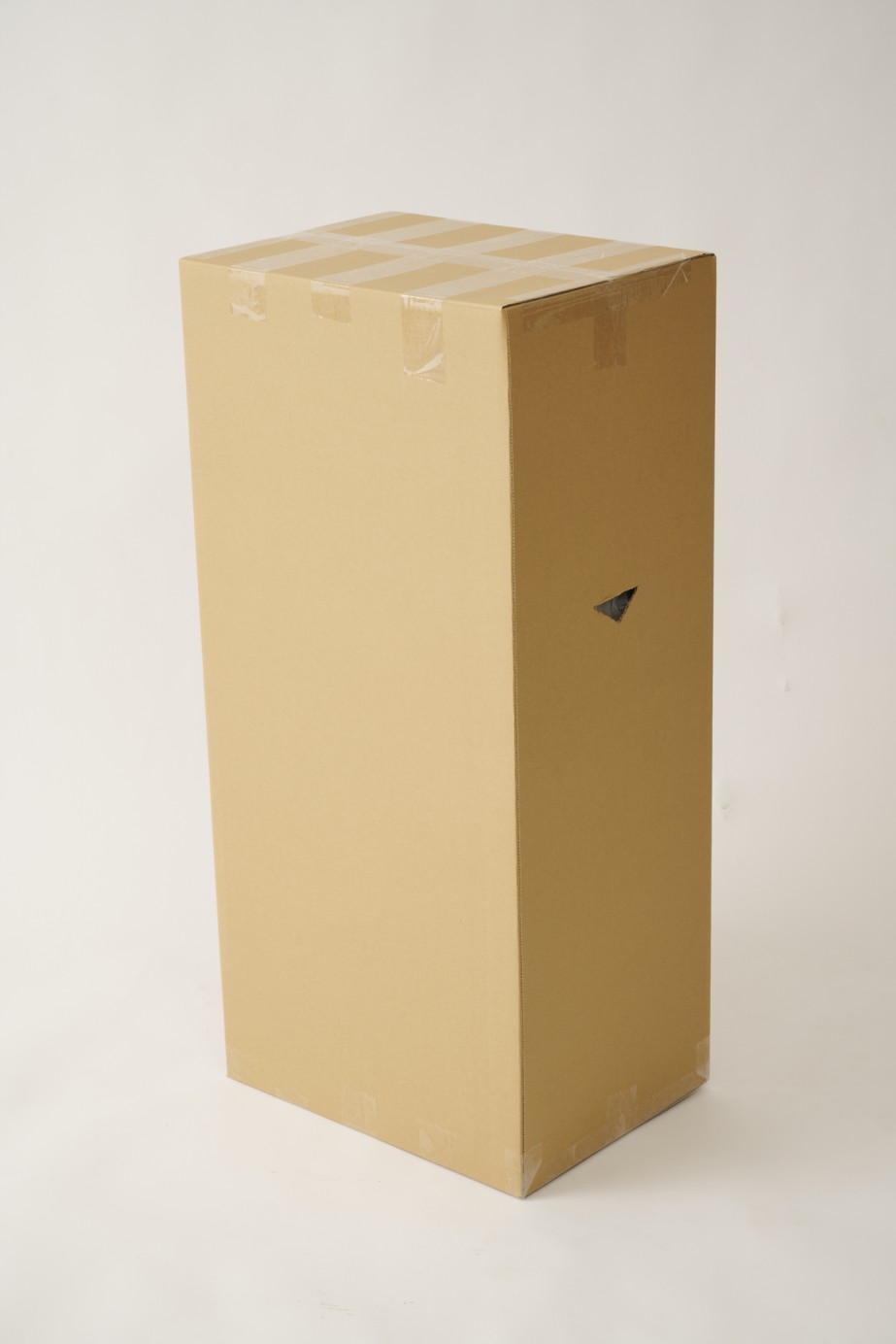 <p>ダンポールに梱包してお届けいたします。</p>